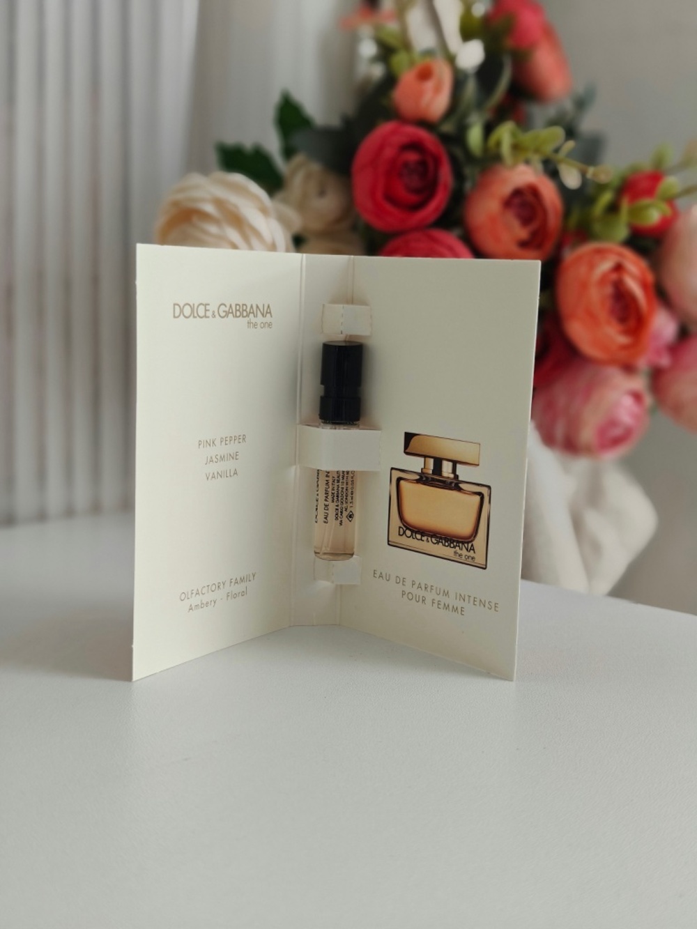 New DOLCE & GABBANA THE ONE GOLD EDP INTENSE 0.05 OZ / 1.5 ml - Picture 2 of 2